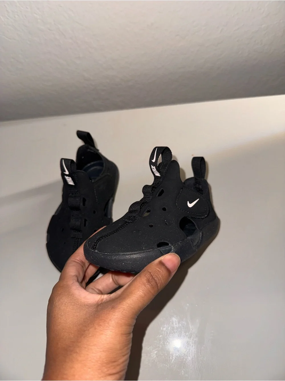 Nike lightweight sneakers